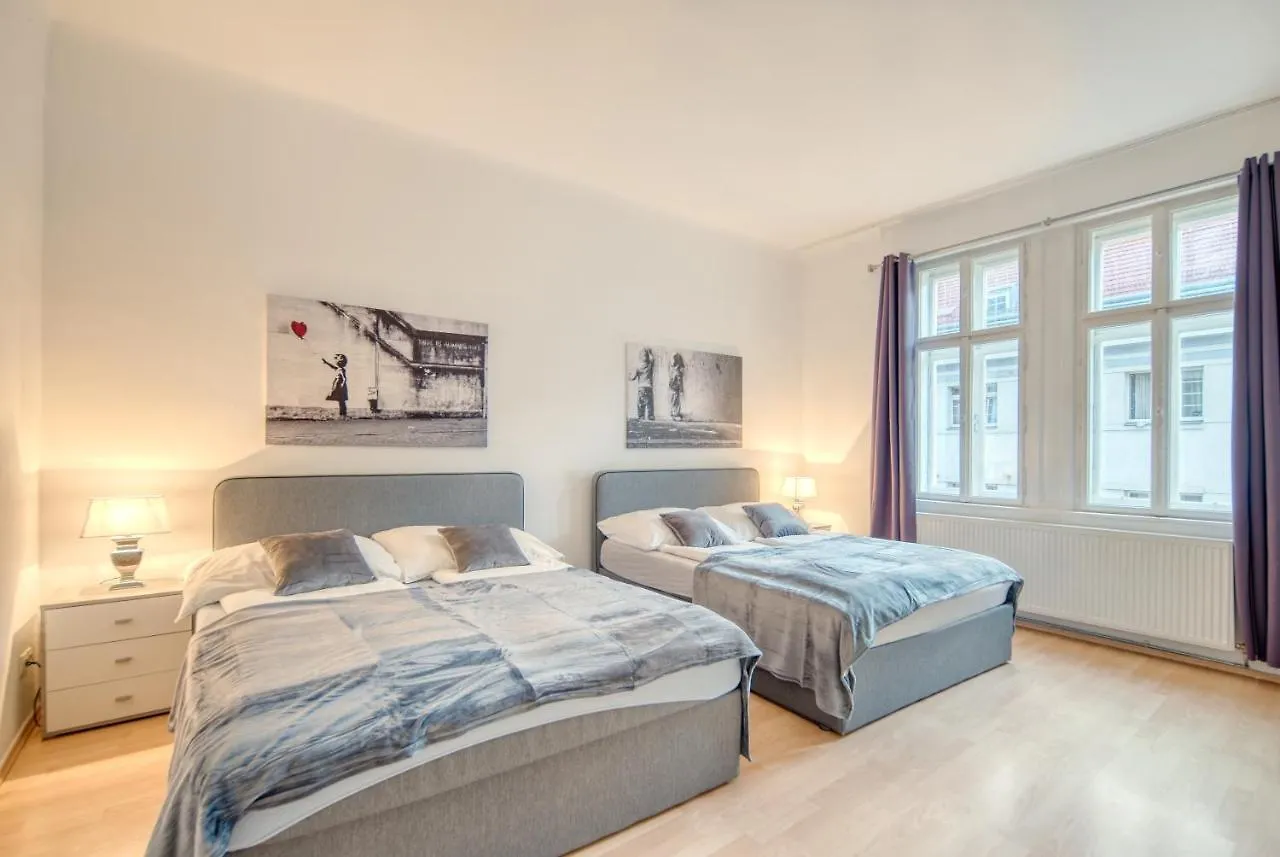 Super Close To Metro, Perfect For Long Term Stay, 17 Vídeň